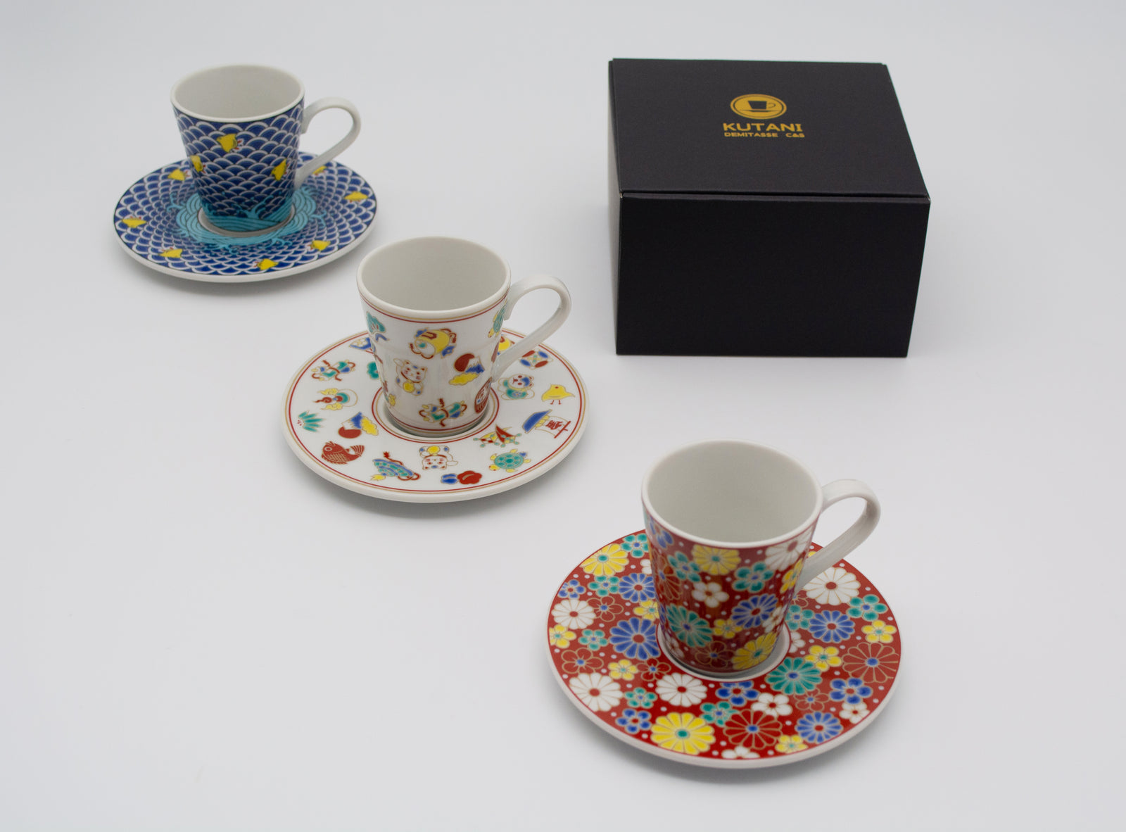 デミタスカップソーサ陶器 有田焼 染錦花絵間取(緑) 六角デミタス カップ＆ソーサー