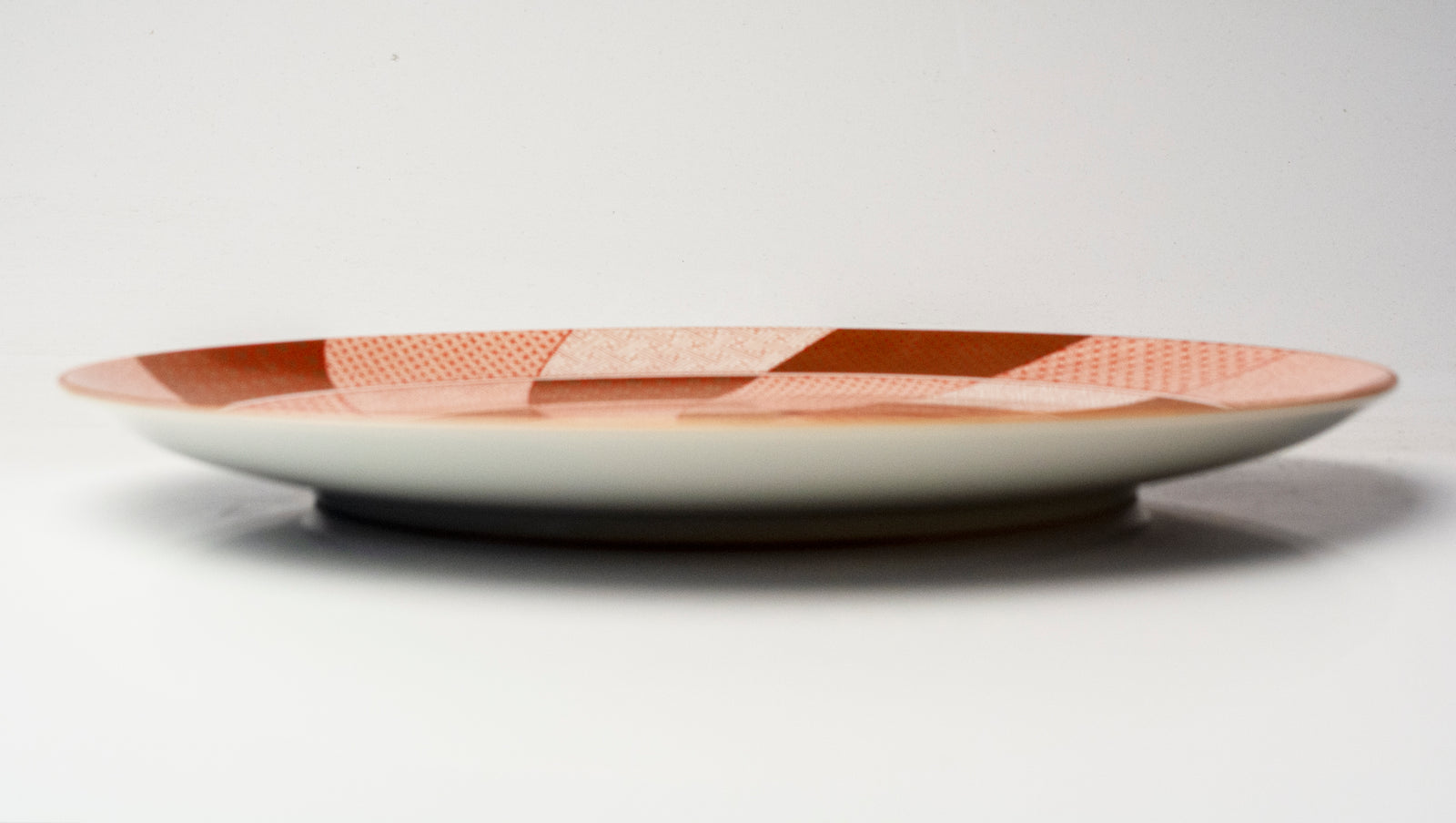 SORA　明治時代の錦手大猪口、色付小皿、金彩色絵小皿各６客計１８客セット A004【小皿】金彩赤絵付け 2種7点 | うつわ屋 KOJI
