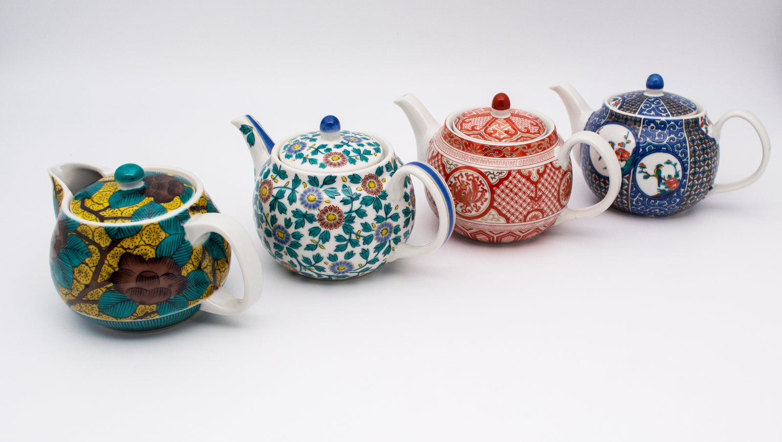 赤黒金青の円錐形陶器 K-1817九谷焼金彩赤絵染付瑞鳥文五寸中皿全19客バラ売 九谷